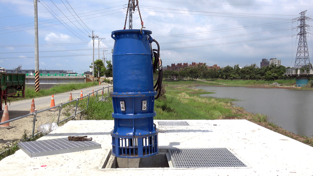 Riverbank Protection in Tainan, Taiwan Riverbank Protection in Tainan, Taiwan